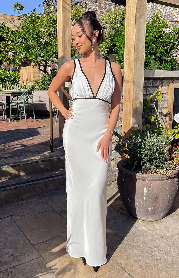 Rebel Rose Black And White Contrast Maxi Dress | Beginning Boutique AU Rebel Rose Black And White Contrast Maxi Dress | Beginning Boutique AU