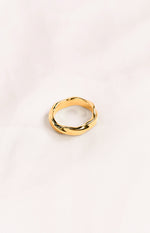 Edern Gold Wave Ring Image