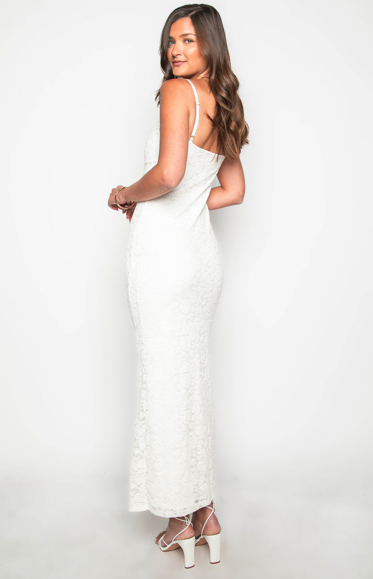 Elora White Lace Maxi Dress | Beginning Boutique AU Elora White Lace Maxi Dress | Beginning Boutique AU