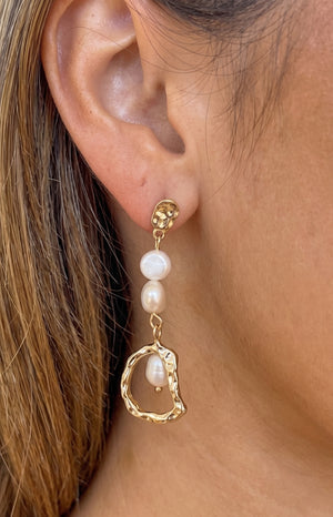 Beginning Boutique Oceanic Gleam Gold Pearl Earrings gold hammered drop earrings with three irregular pearls