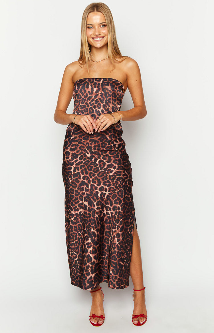 Leopard print maxi skirt with a high side split and flowy satin fabric