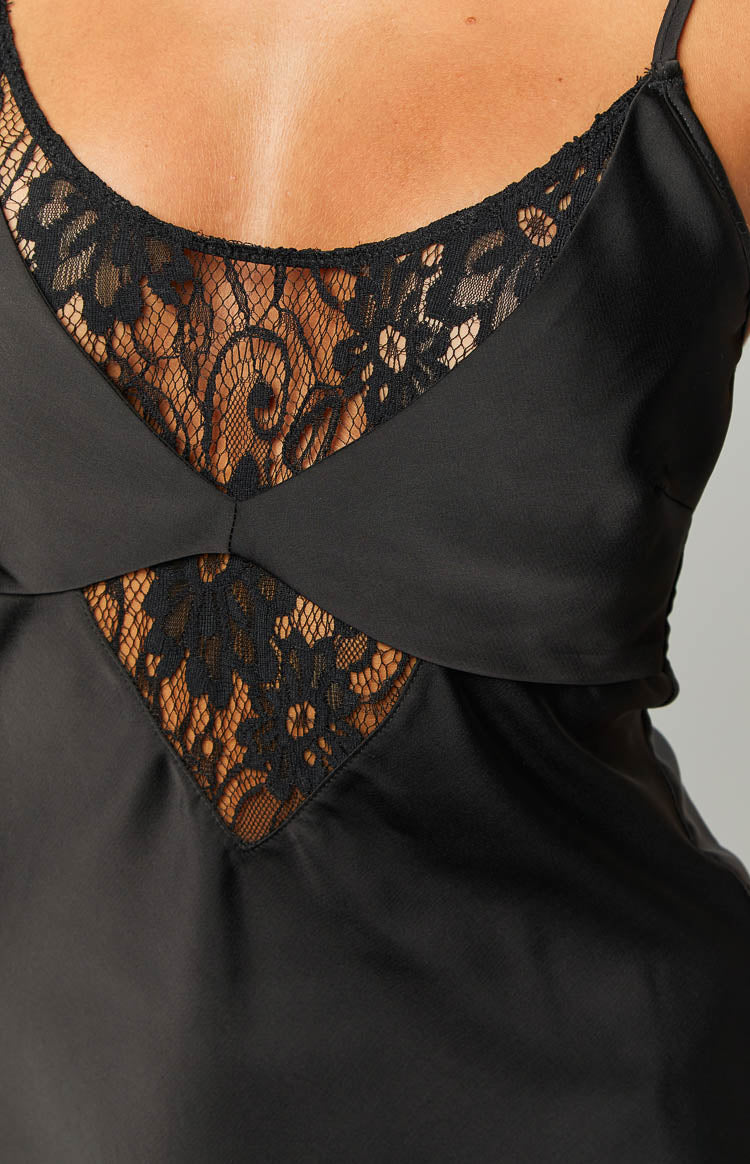 Shop Formal Dress - Elery Black Midi Dress sixth image