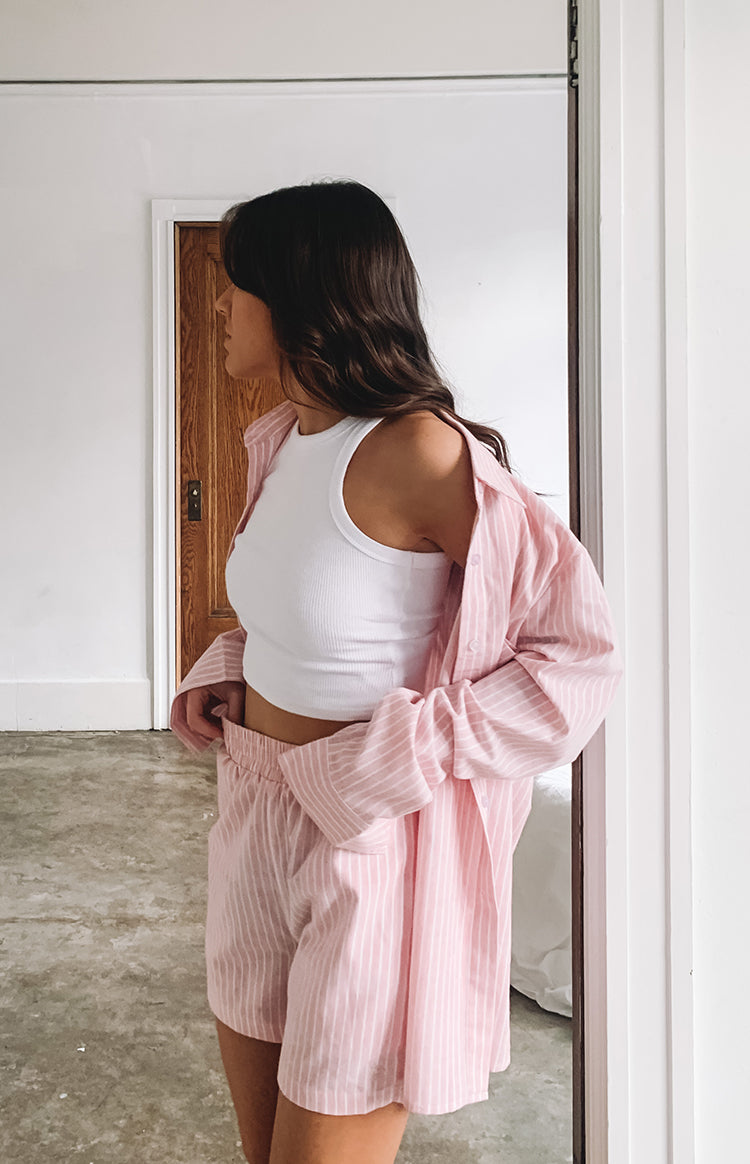 https://files.beginningboutique.com.au/20200330-Naomi+Ribbed+Tank+White+-+Q19588.mp4